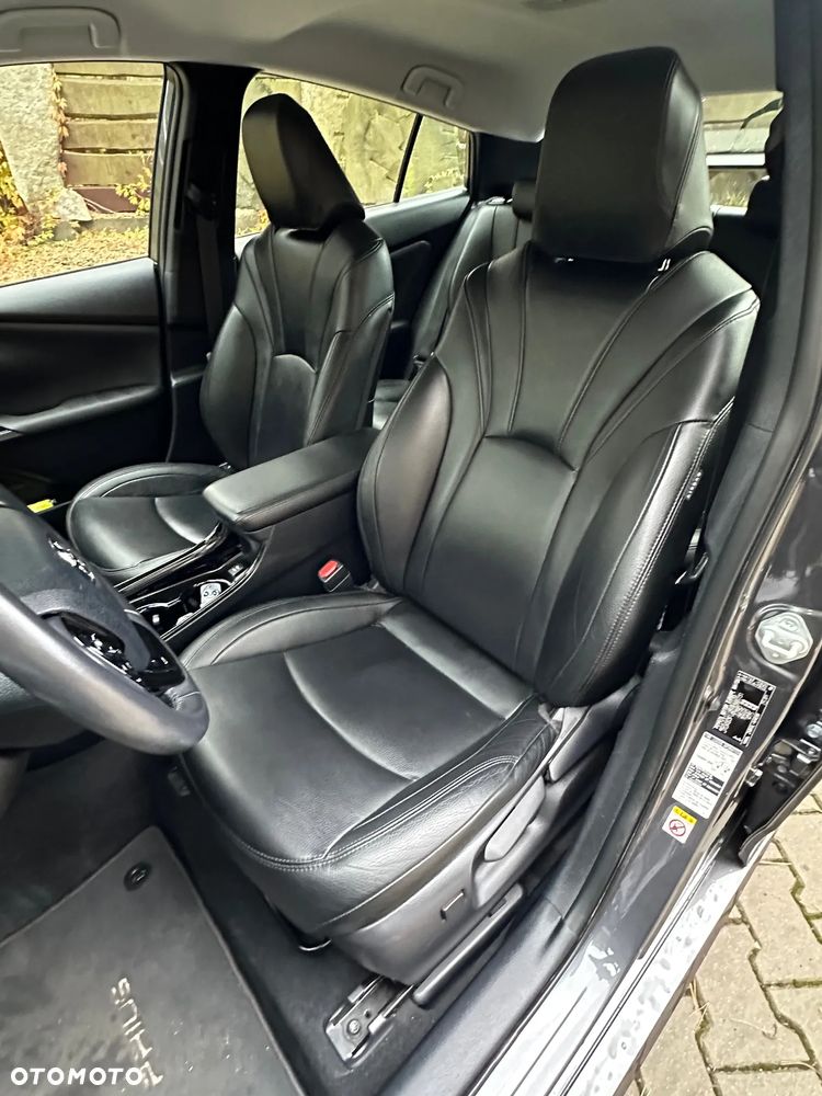 Toyota Prius 1.8 Hybrid Prestige - 35