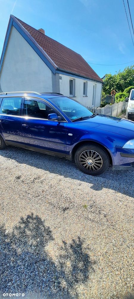 Volkswagen Passat - 2