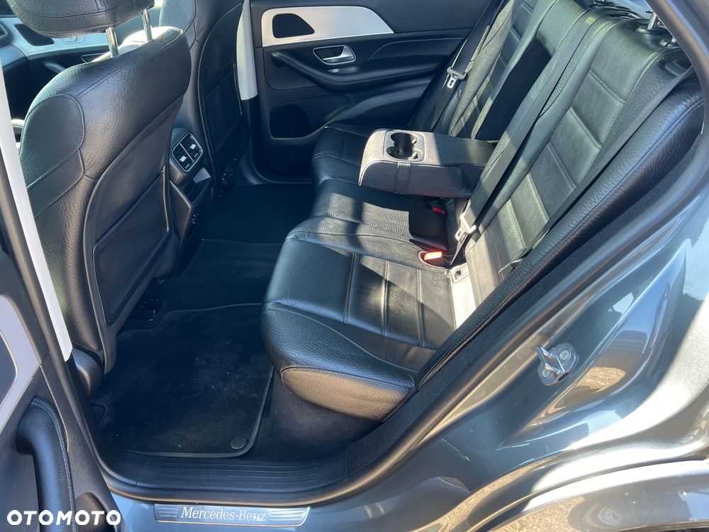 Mercedes-Benz GLE 300 d 4Matic 9G-TRONIC AMG Line - 29
