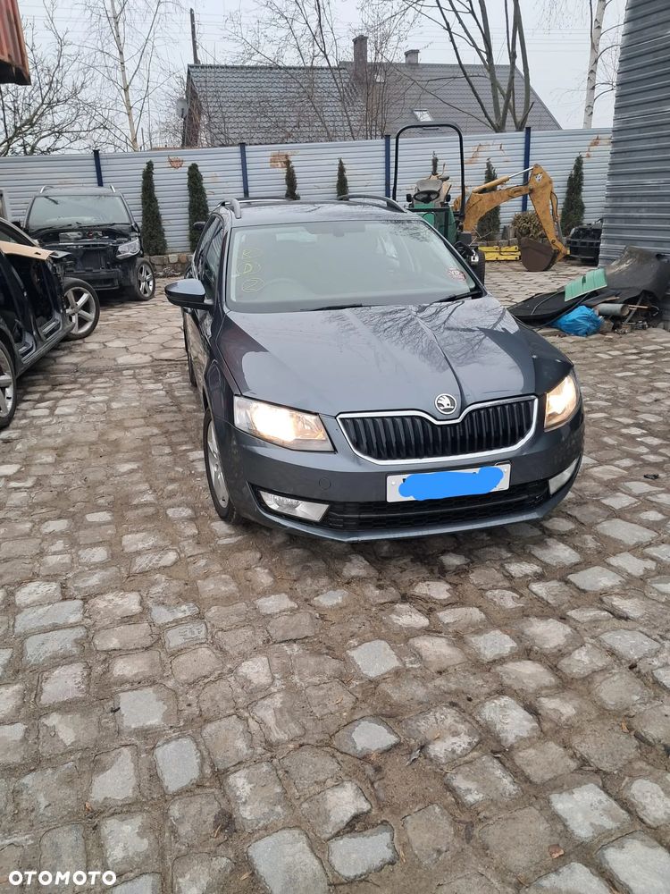 Maska zderzak błotnik Klapa drzwi skoda octavia3 LF7Y - 1