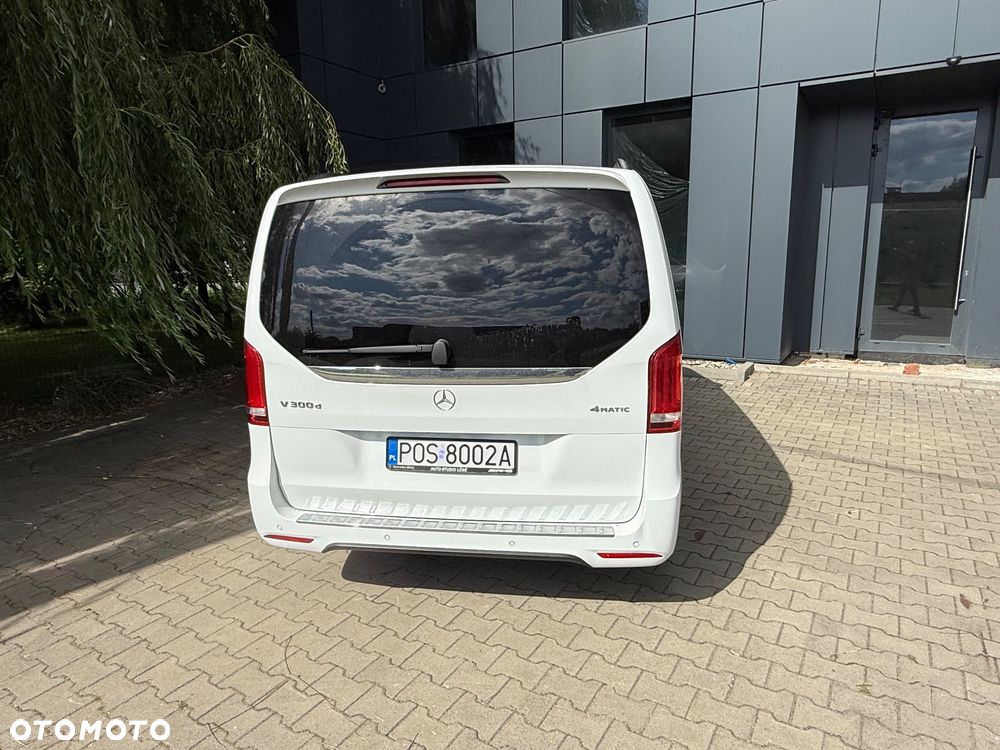 Mercedes-Benz Klasa V 300 d 4-Matic Exclusive 9G-Tronic (d³ugi) - 12