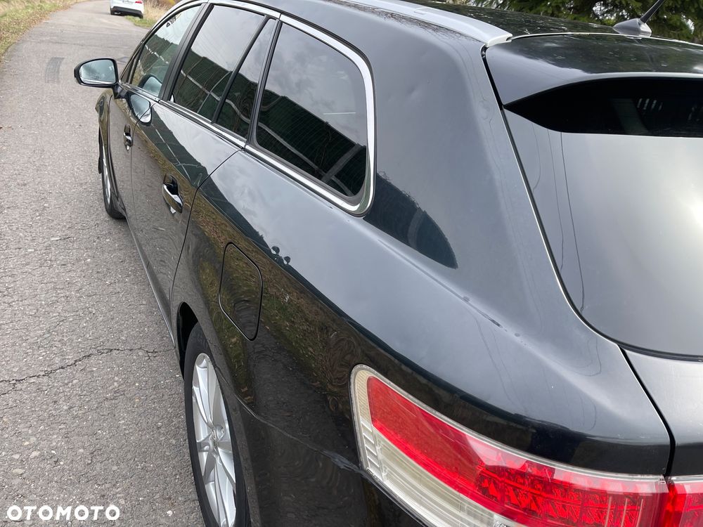 Toyota Avensis 2.2 D-4D Sol Plus NAVI - 9