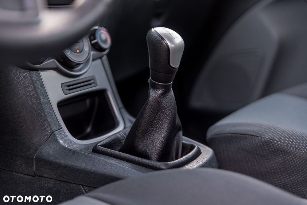 Ford Fiesta - 23