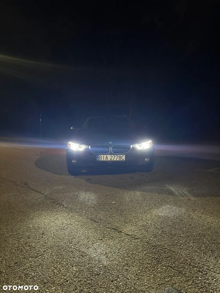 BMW Seria 3 328i - 27