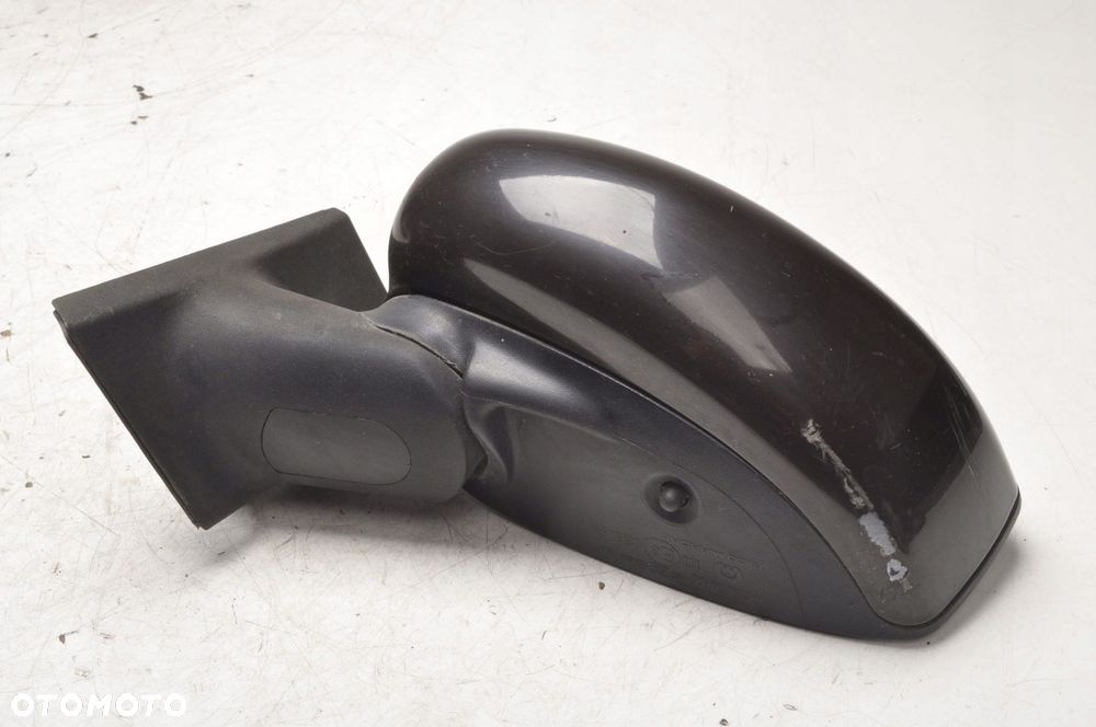 LANCIA MUSA LUSTERKO LEWE 7 PIN EUROPA - 1