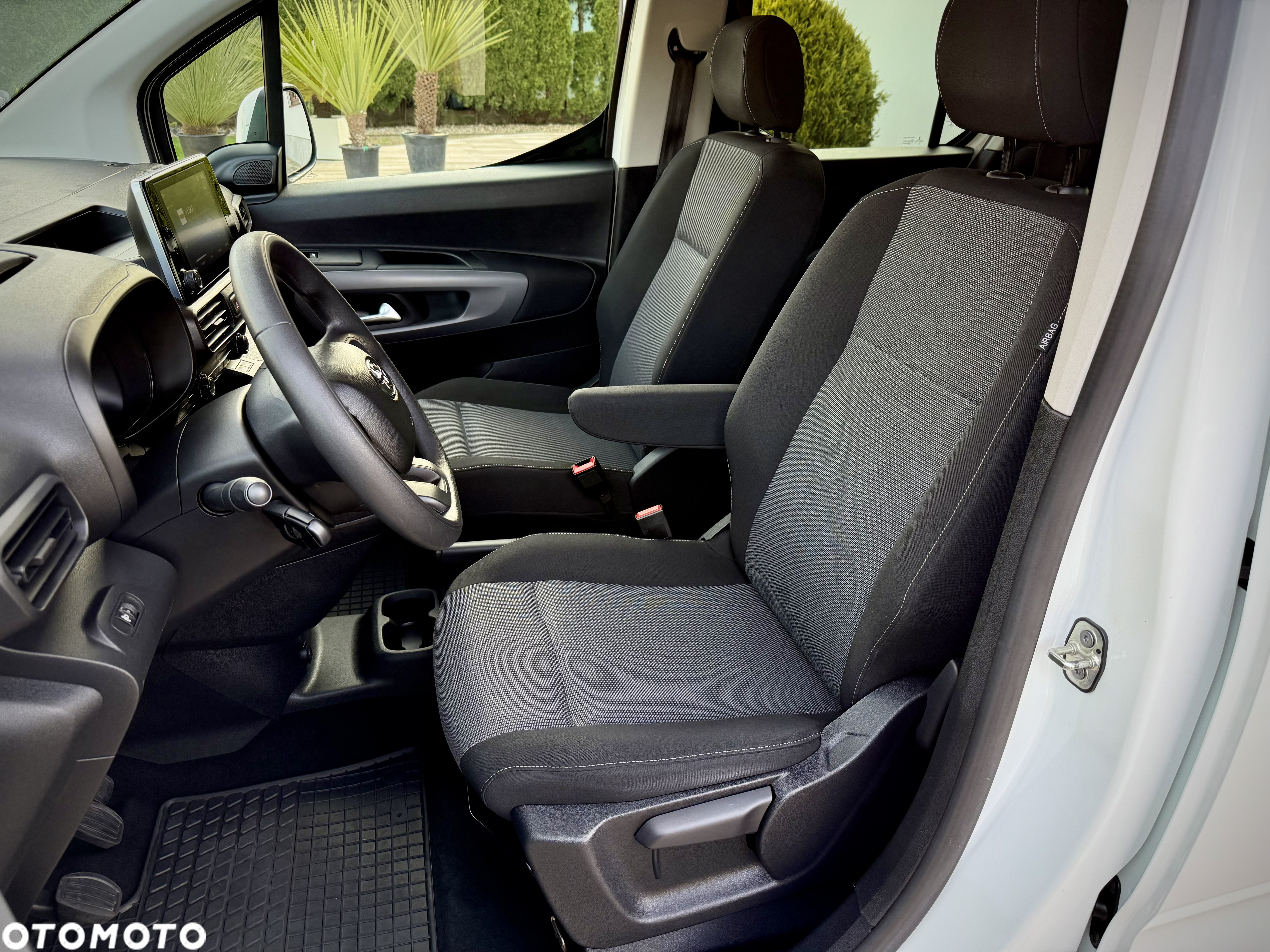 Toyota Proace City Verso Long 1.5 D-4D Business - 18
