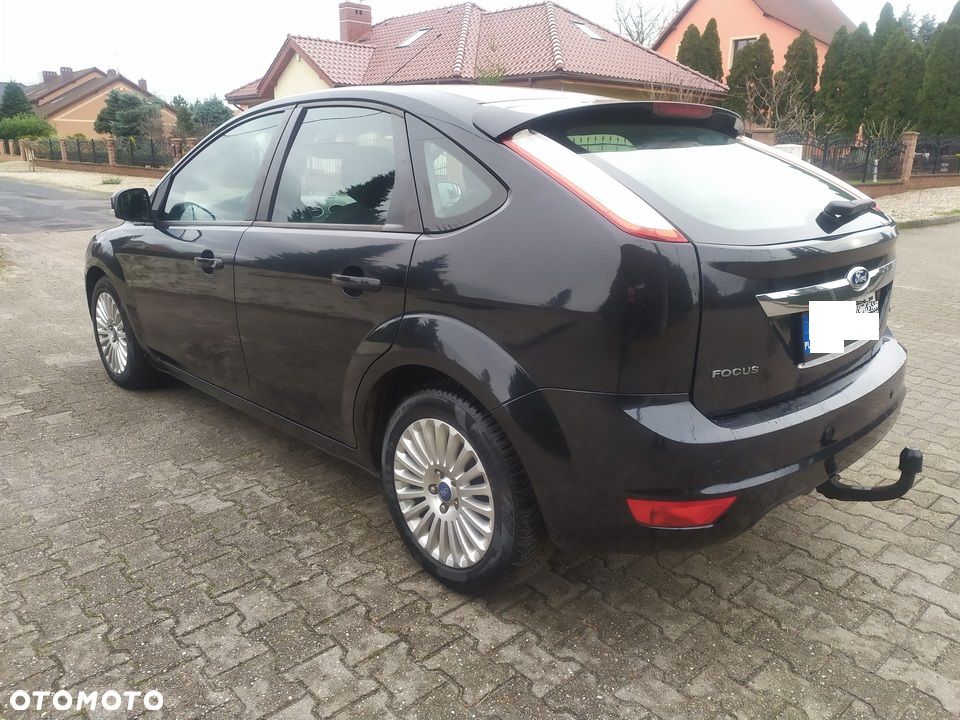 Ford Focus ver-1-6-16v-titanium - 3