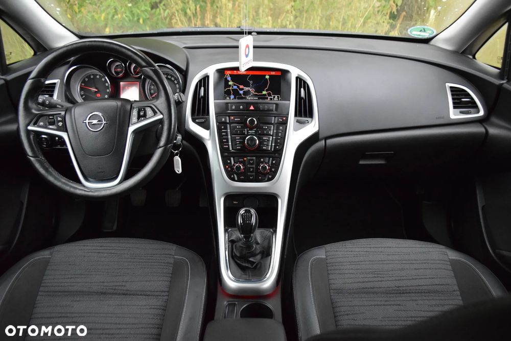 Opel Astra 1.4 Turbo Cosmo - 13