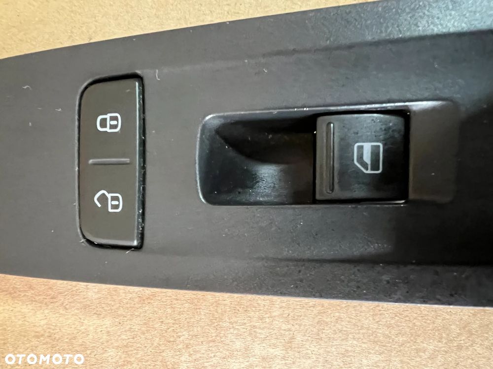 Przełącznik szyby lewy przód kierowcy VW UP 1S0867255C 1S0959855 - 2