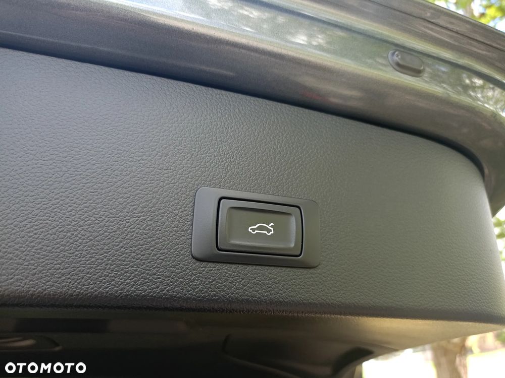 Audi A6 Avant 2.0 TDI DPF multitronic - 30