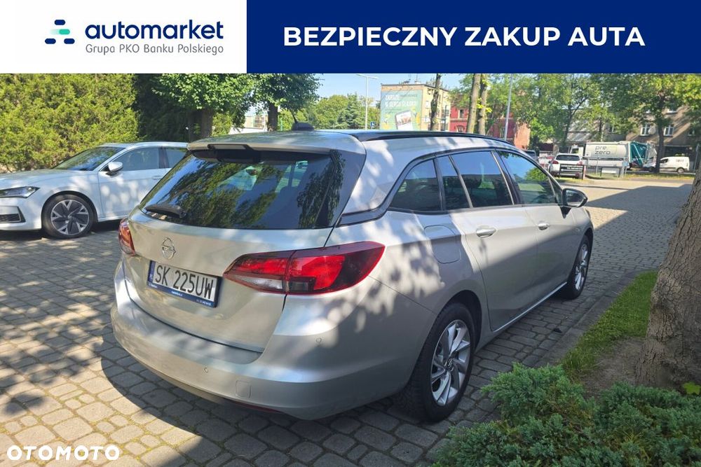 Opel Astra V 1.2 T Business Elegance S&S - 4