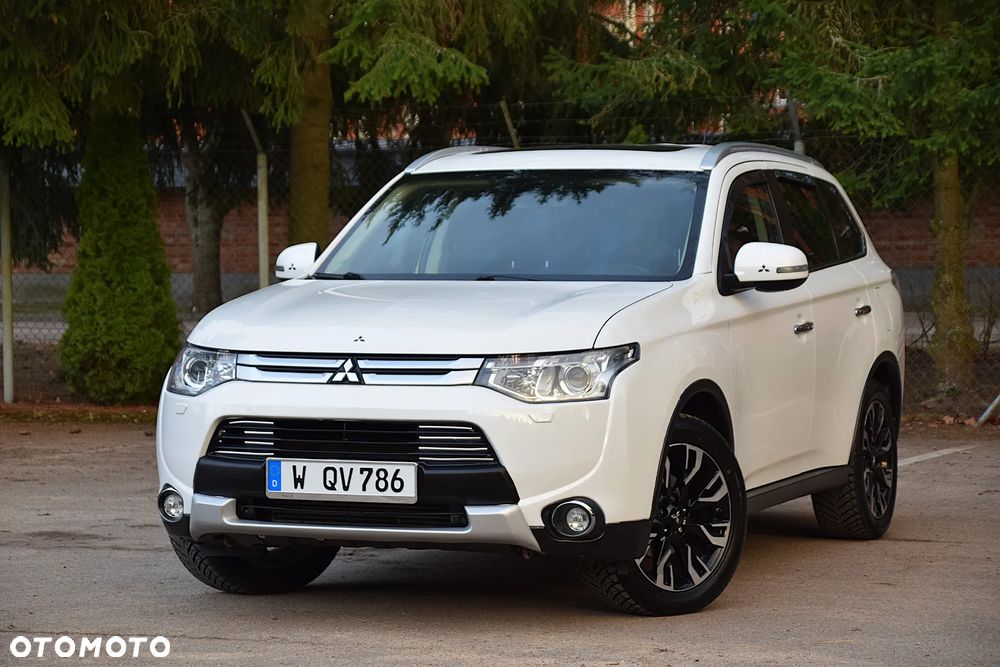 Mitsubishi Outlander 2.2 DI-D 4WD Automatik Diamant Edition+ - 7