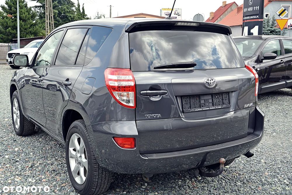 Toyota RAV4 2.2 D-4D Sol - 12