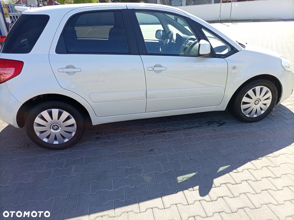 Suzuki SX4 1.6 GLX / Comfort - 4