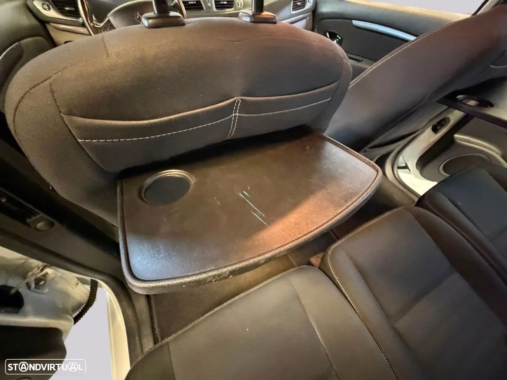 Renault Scénic - 24
