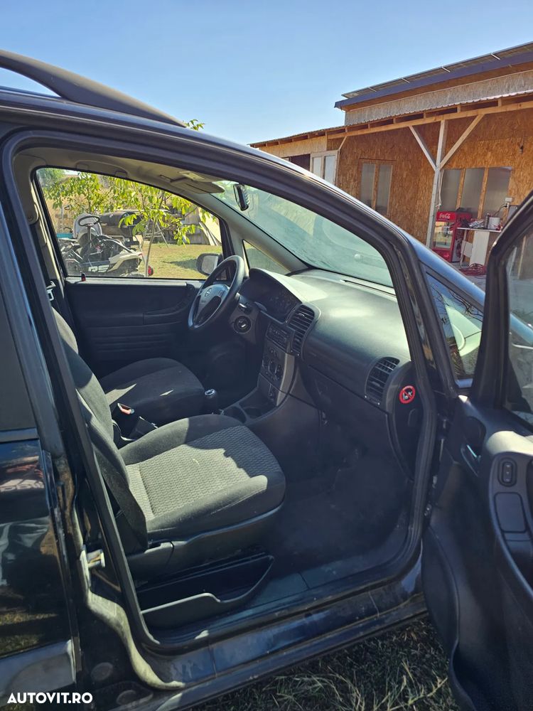 Opel Zafira 1.8 Njoy - 9