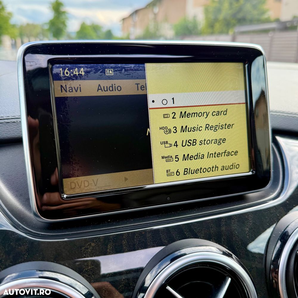 Mercedes-Benz B 200 - 18