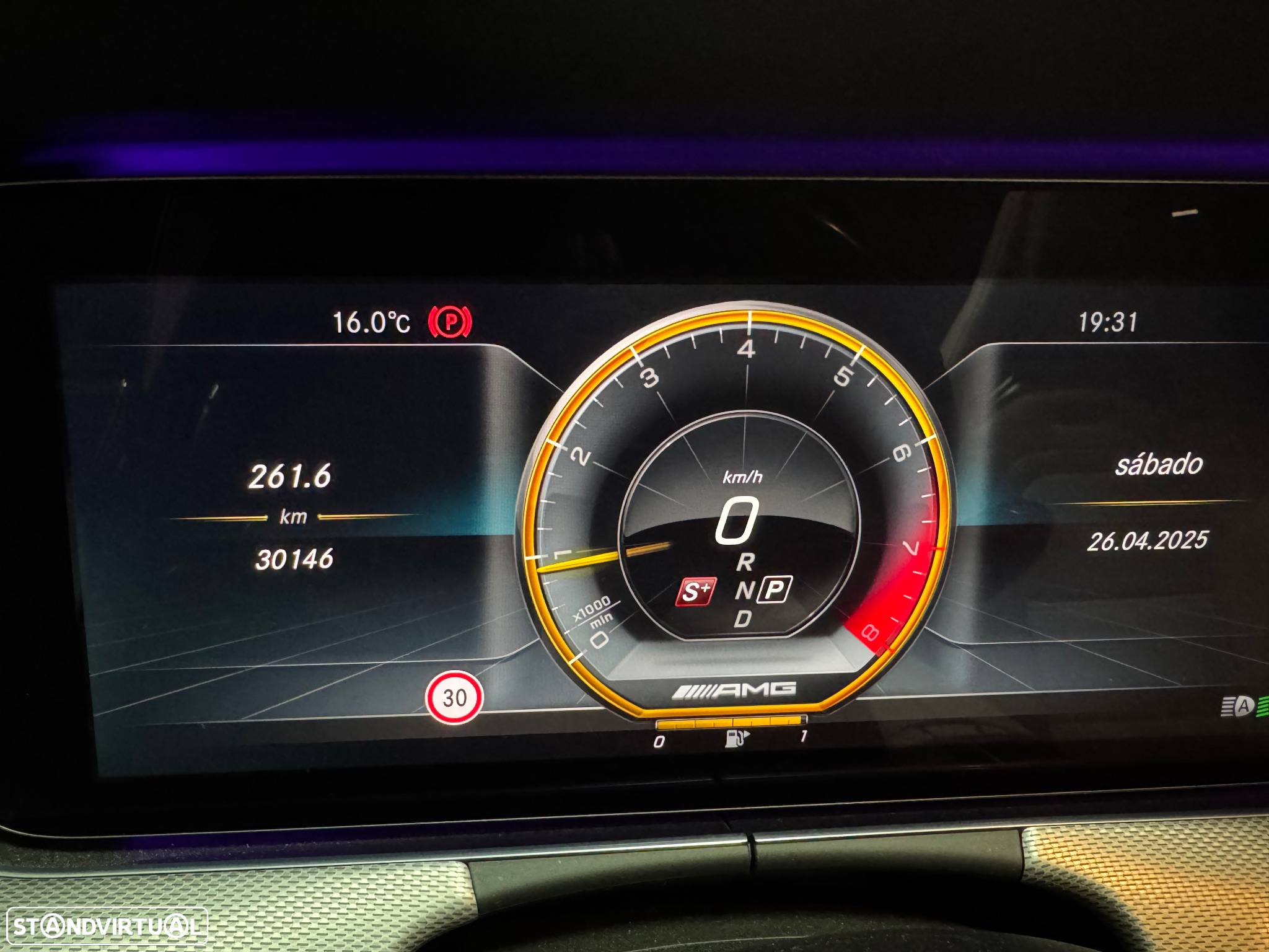 Mercedes-Benz E 63 AMG S 4-Matic+ - 50