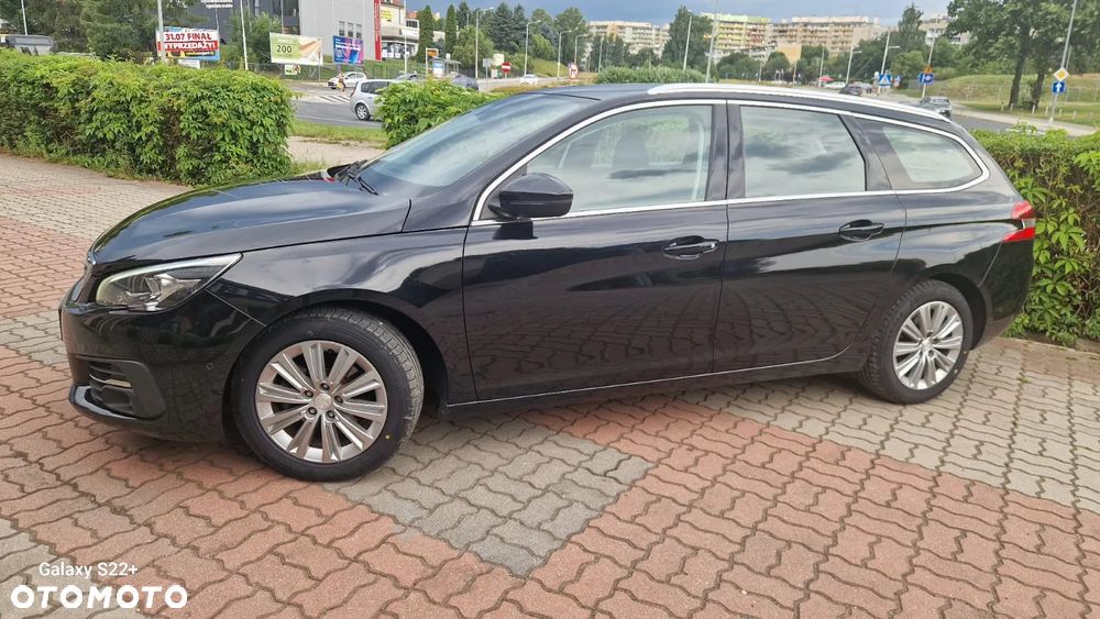 Peugeot 308 SW 1.5 BlueHDi Allure S&S - 2