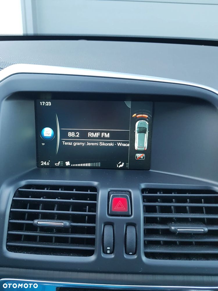 Volvo XC 60 D4 Geartronic Momentum - 20