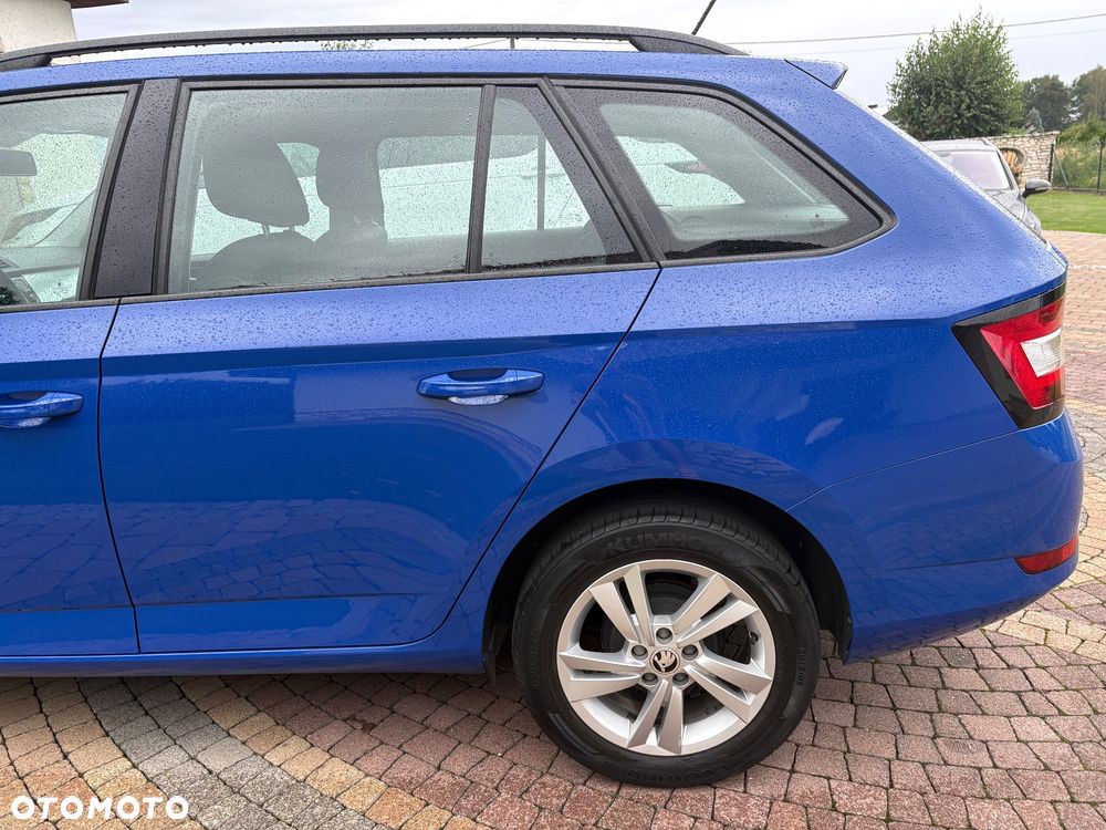 Skoda Fabia 1.0 TSI Ambition - 9
