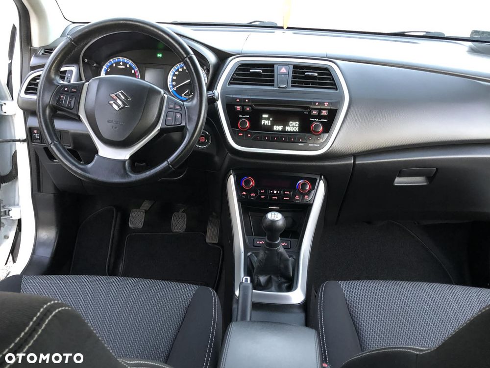 Suzuki SX4 1.6 Premium - 17
