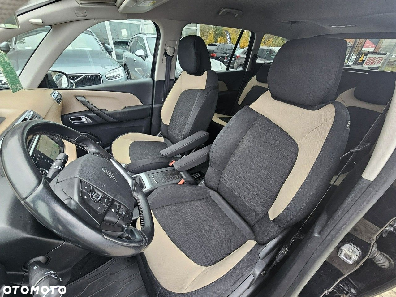 Citroën C4 Grand Picasso - 11