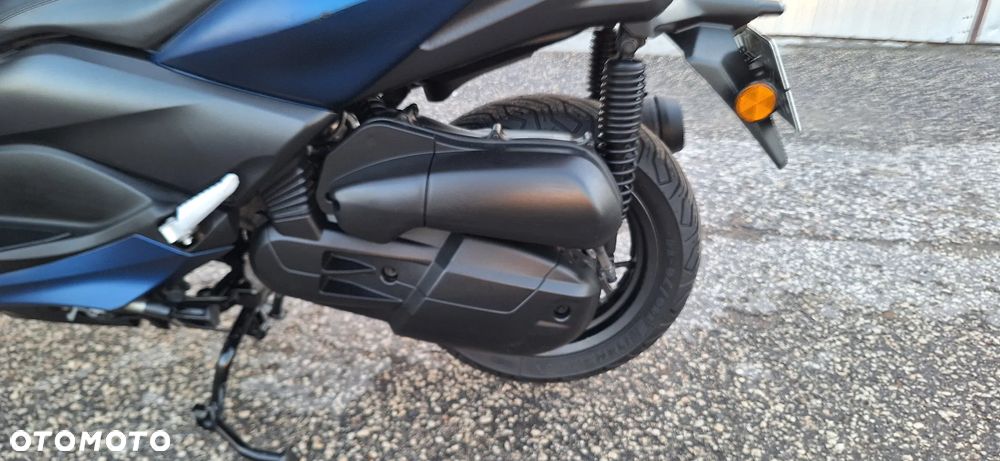 Yamaha X-max - 7