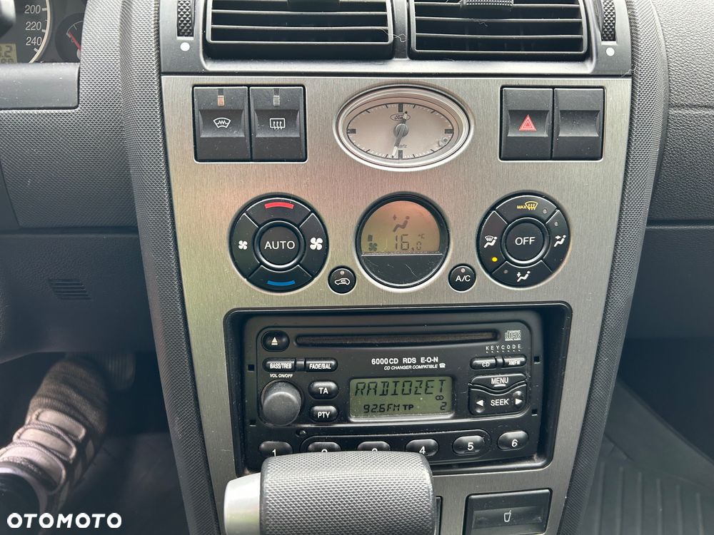 Ford Mondeo 2.0 Trend - 13