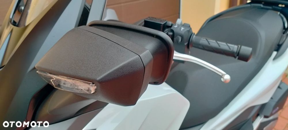 Honda NSS - 18