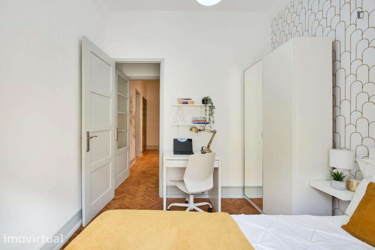 Quarto - localizado em Alameda Lisbon - Grande imagem: 2/30