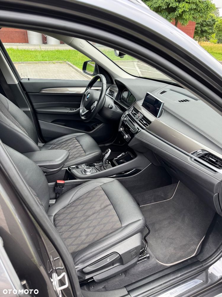 BMW X1 xDrive18d - 22