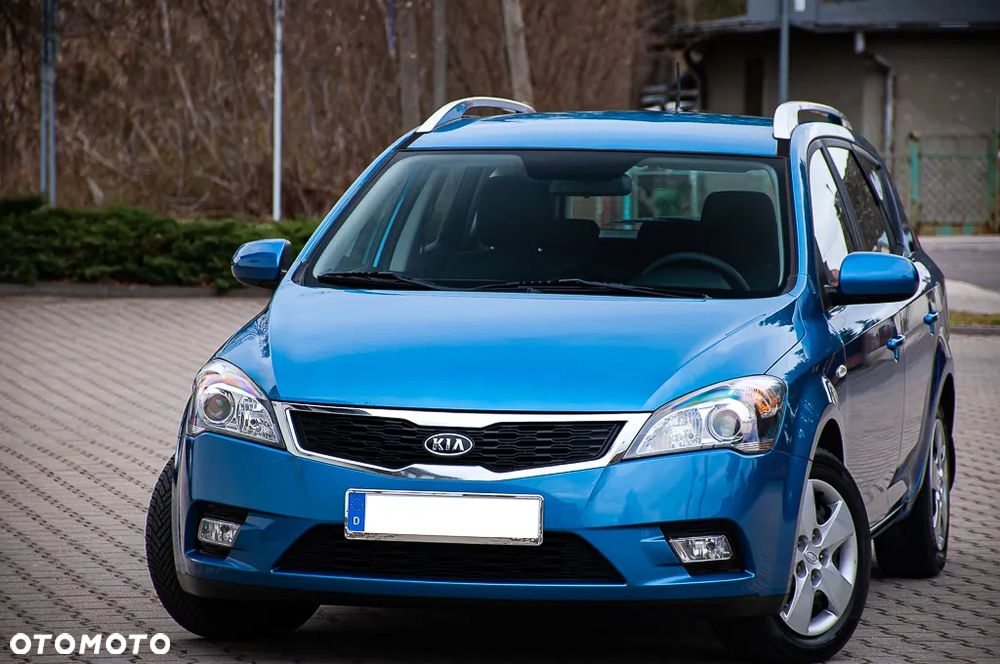 Kia Ceed 1.4 CVVT Dream-Team Edition - 6