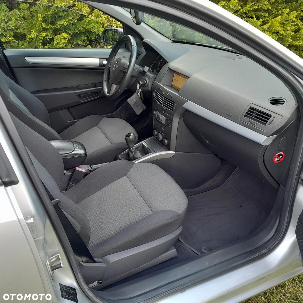 Opel Astra III 1.6 Enjoy - 12