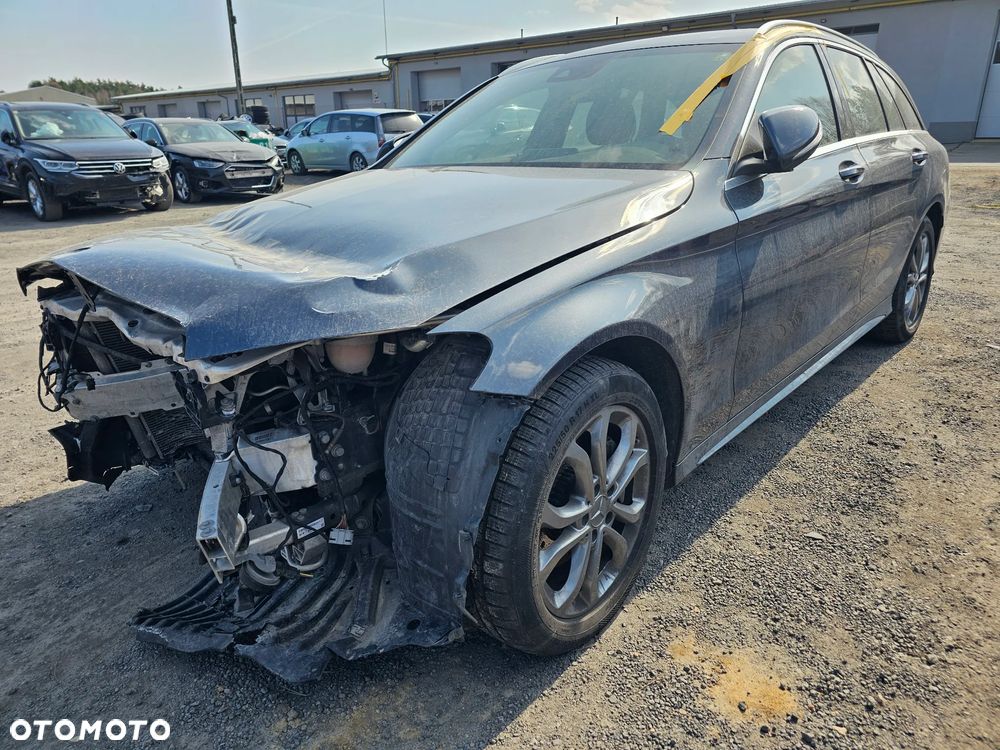 Mercedes-Benz Klasa C - 2