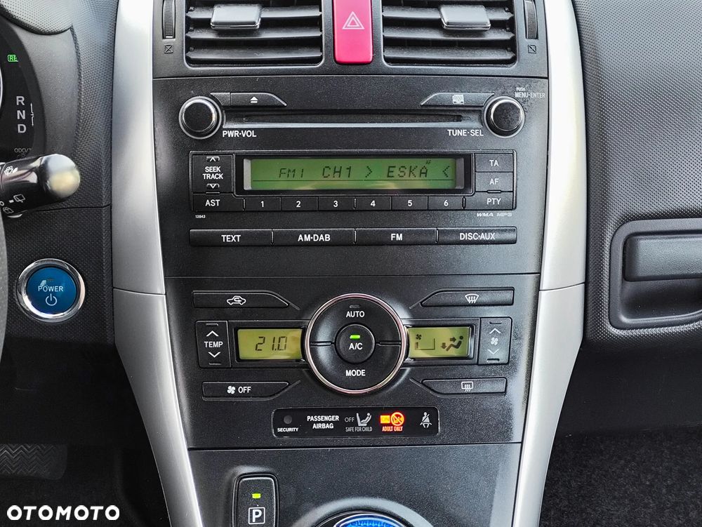 Toyota Auris 1.8 HSD Sol - 20