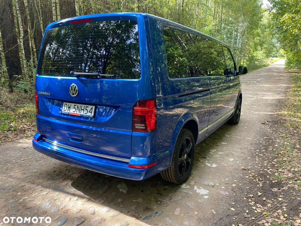 Volkswagen Caravelle - 24