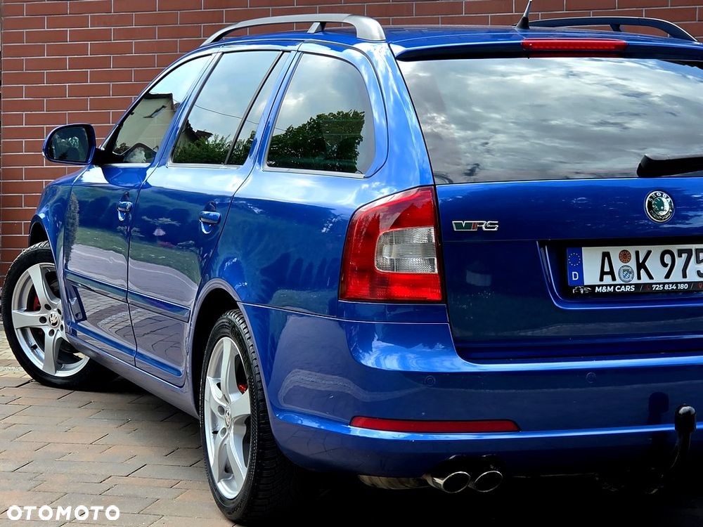Skoda Octavia 2.0 TDI CR DPF RS - 21