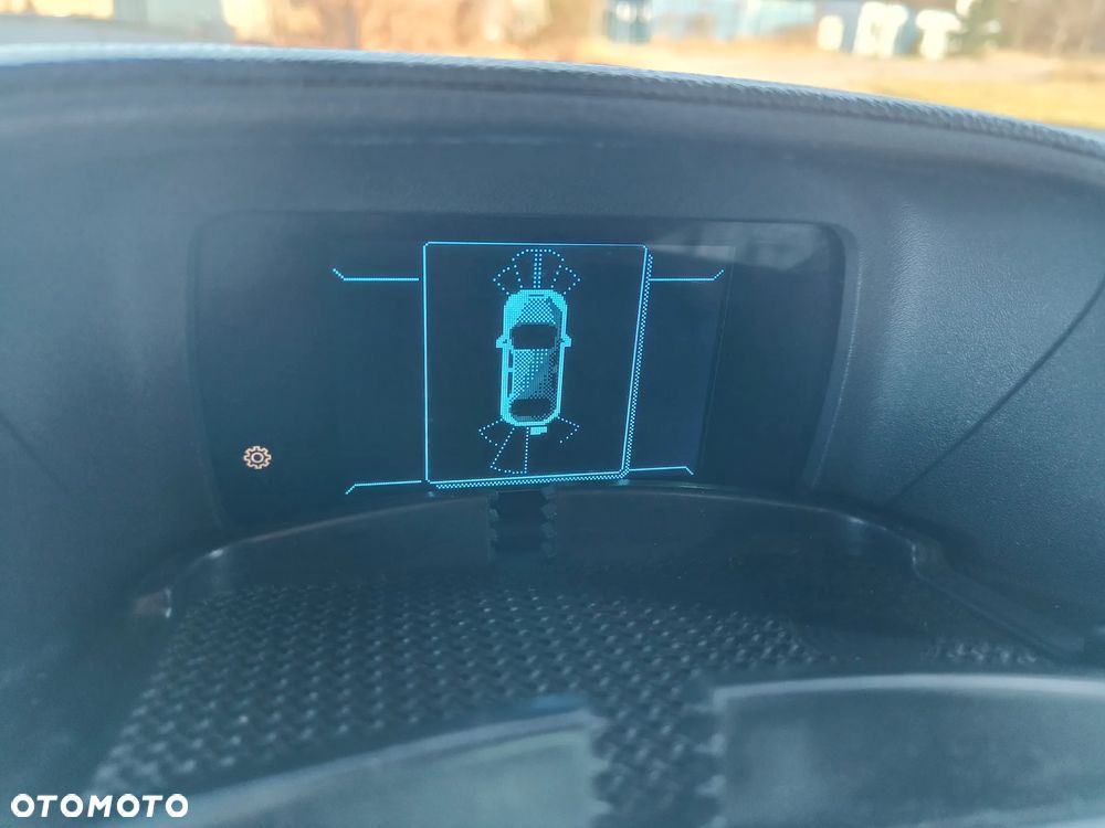 Ford Tourneo Custom 300 L2H1 VA Titanium - 13