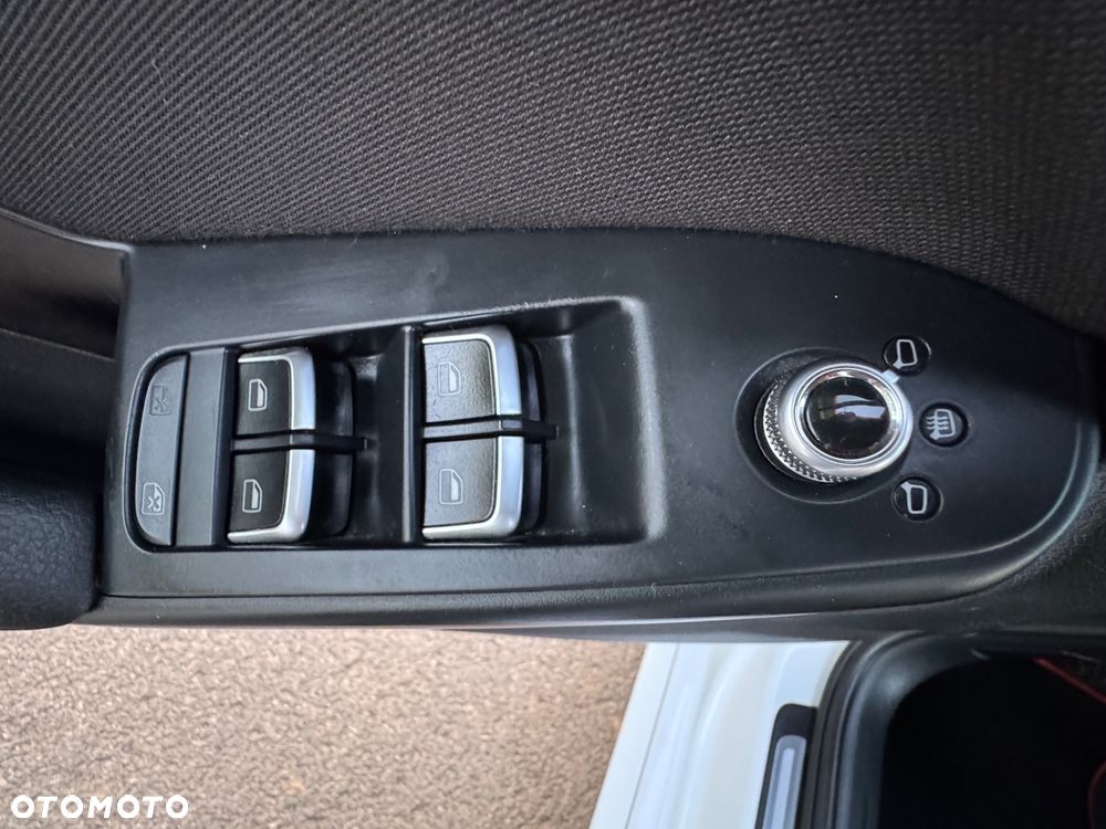Audi A4 Avant 2.0 TDI DPF S line Sportpaket - 39