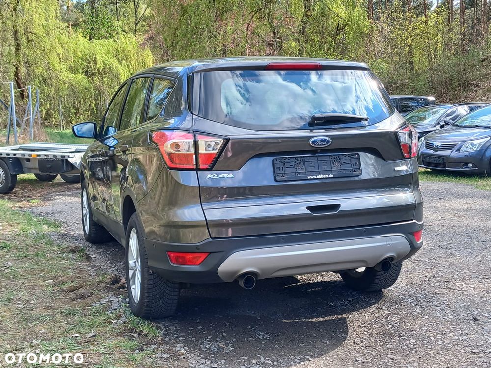 Ford Kuga 1.5 EcoBoost 2x4 Titanium - 11