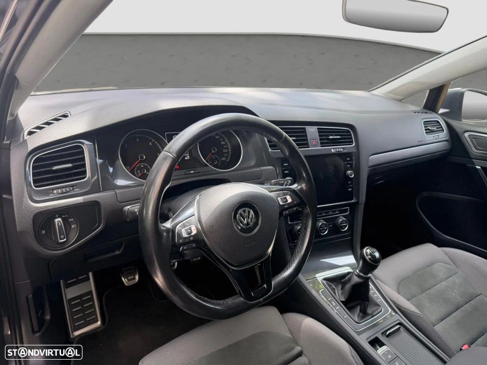 VW Golf Variant 1.6 TDi R-Line - 5