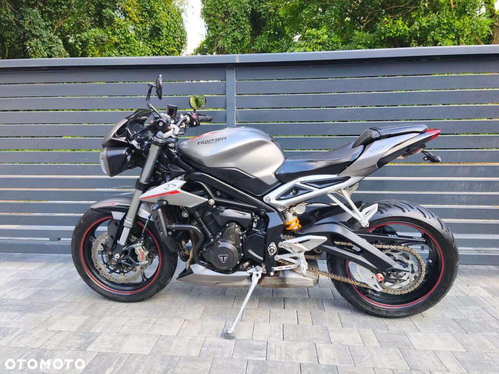 Triumph Street Triple - 3