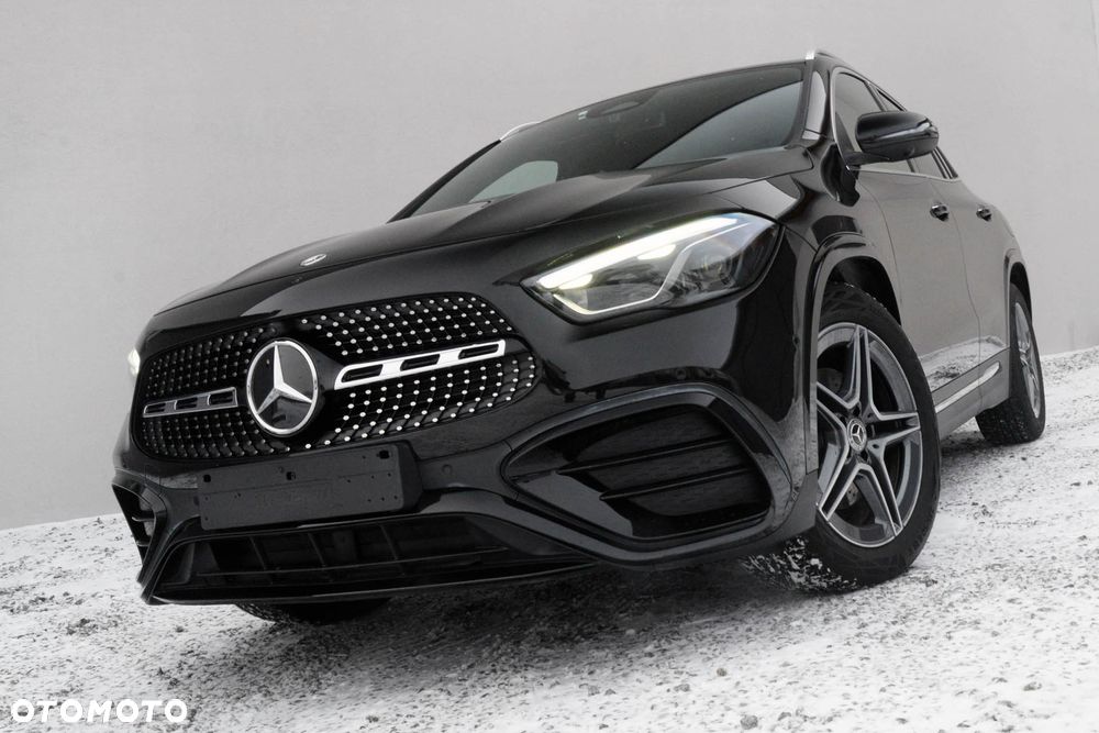 Mercedes-Benz GLA 200 d 4Matic 8G-DCT AMG Line - 11