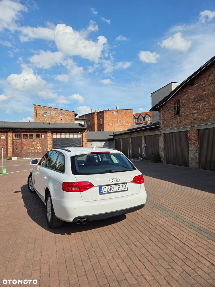 Audi A4 Avant 2.0 TDI DPF Attraction - 4