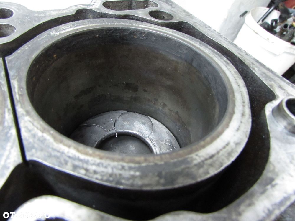 VOLVO S80 V70 XC 08-14 2.4 D5 BLOK DOL SILNIKA D5244T4 WAL TLOKI 30677367 - 8