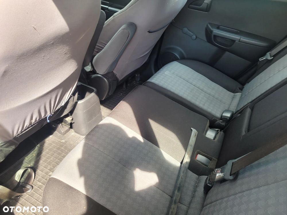 Kia Venga 1.4 M - 8