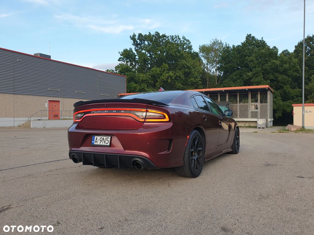 Dodge Charger 6.4 Scat Pack - 4