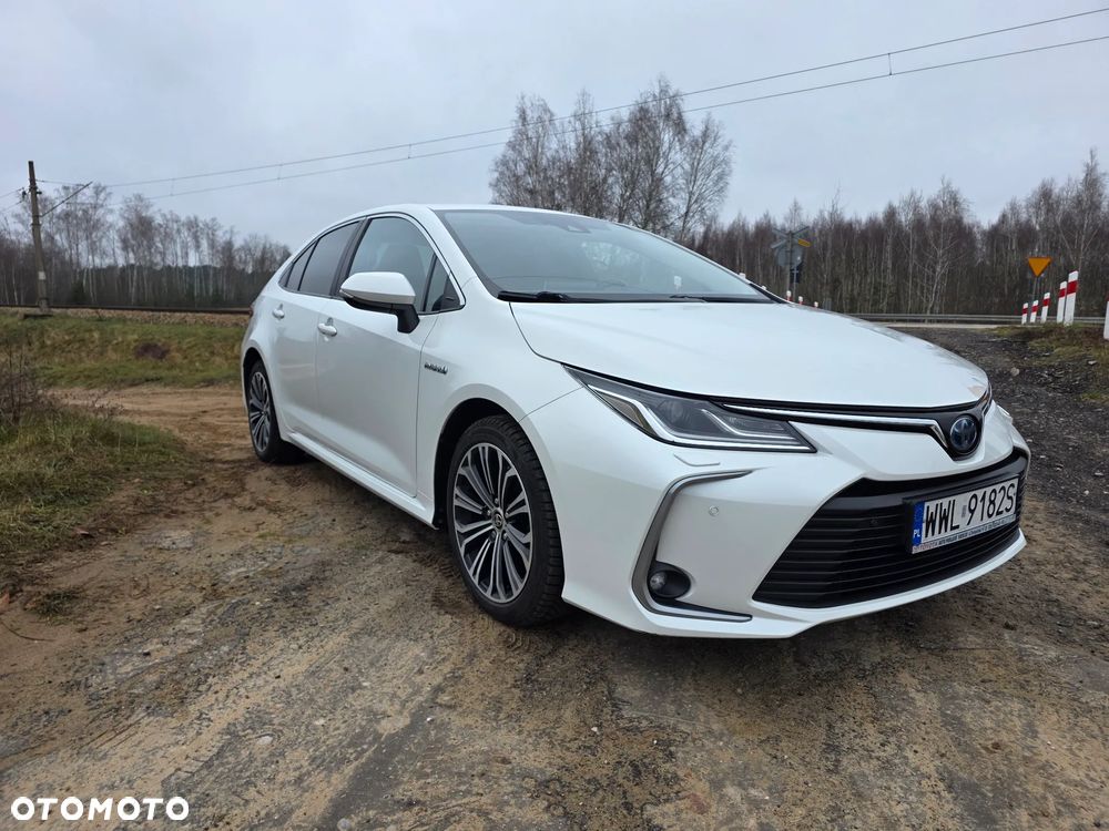 Toyota Corolla 1.8 Hybrid Comfort - 13