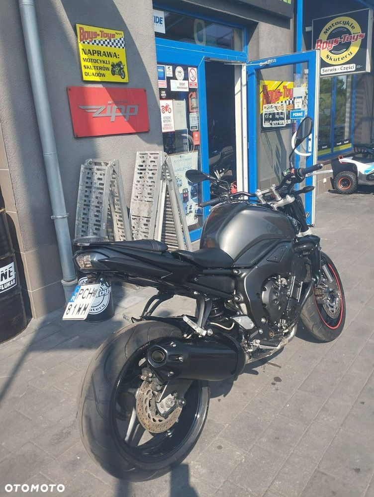 Yamaha FZ - 9